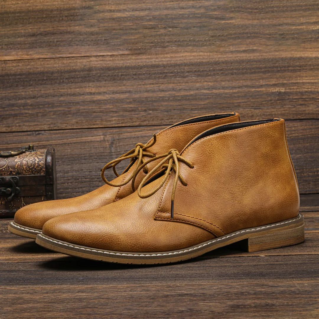 Herold™ | Nahast Chukka saapad