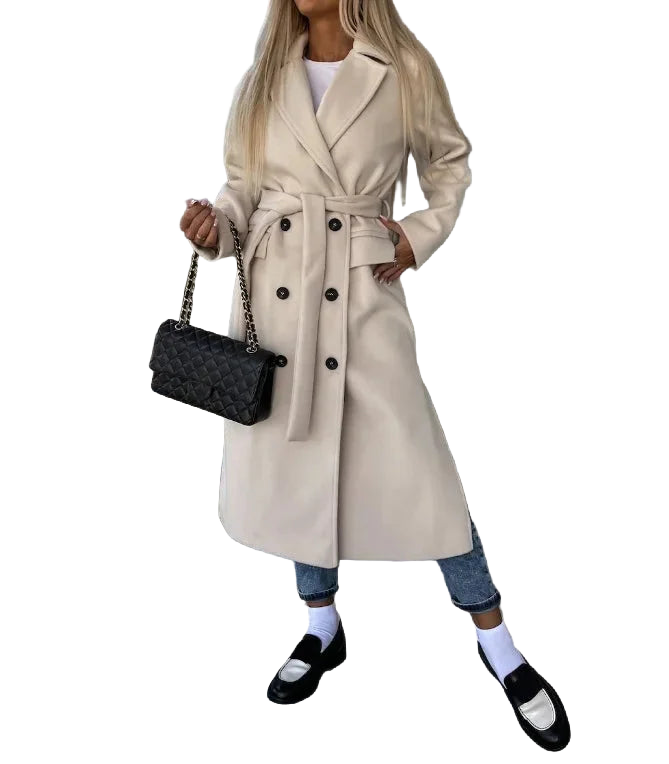 Elegantne naiste mantel vöödiga külmade päevade jaoks