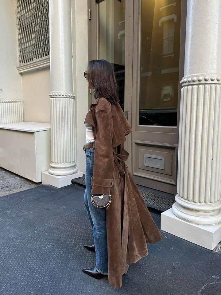 Elegantne trenchcoat talje siluetiga