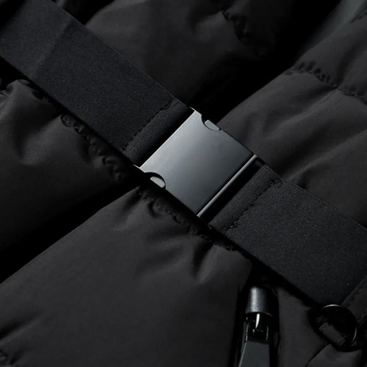 Stiilne pufferjakk vööga külmade päevade jaoks